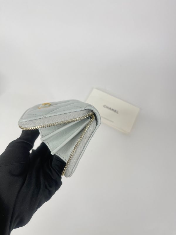 【分期0利率】CHANEL 23S 琺瑯愛心拉鍊零錢卡包 【未使用閒置品】 