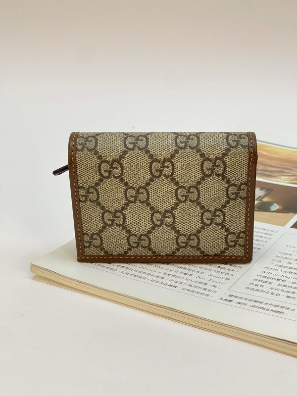 【9成新】GUCCI1955 馬銜扣老花4卡零錢短夾 