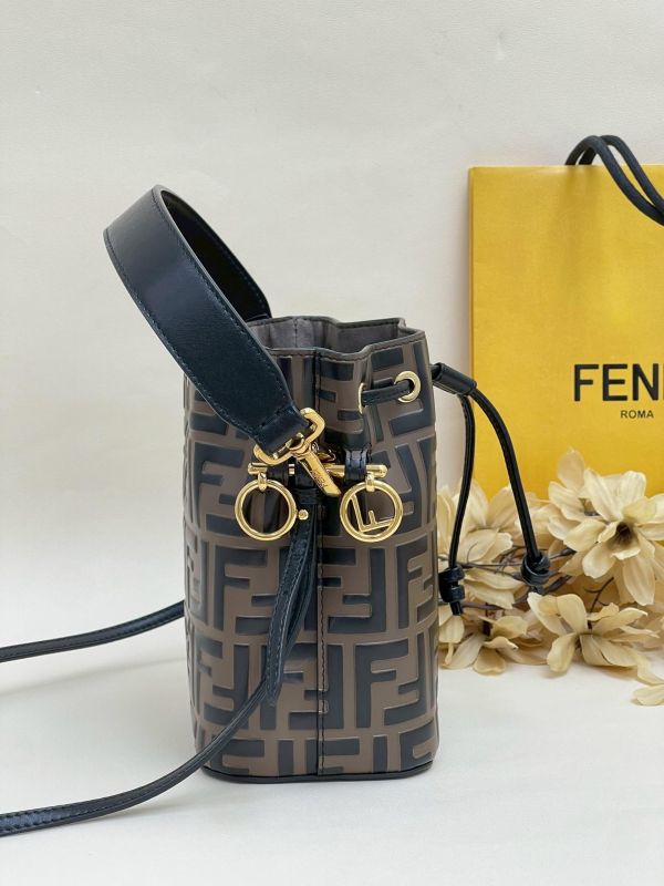 【95成新】FENDI Mon Treso 水桶包 