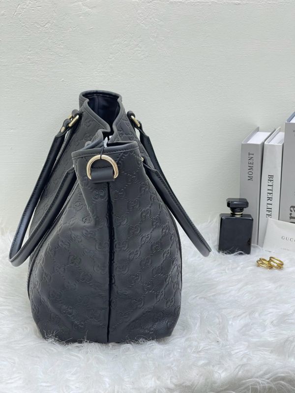 【99成新】GUCCI GG壓紋托特包 