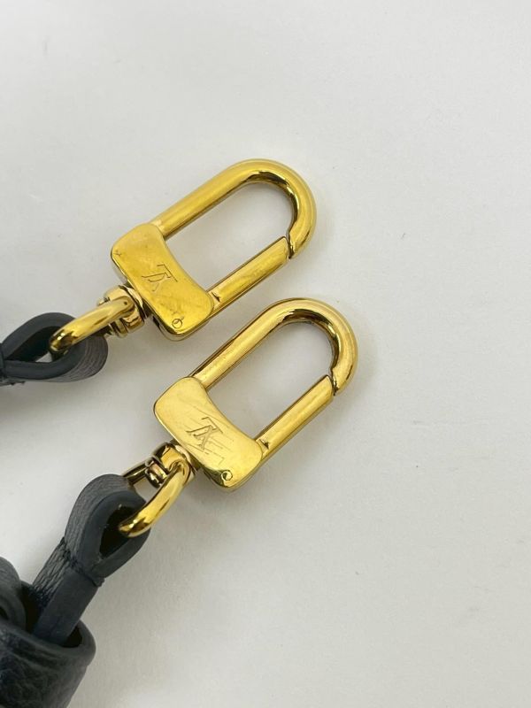 【95成新】LV Easy Pouch On Strap 