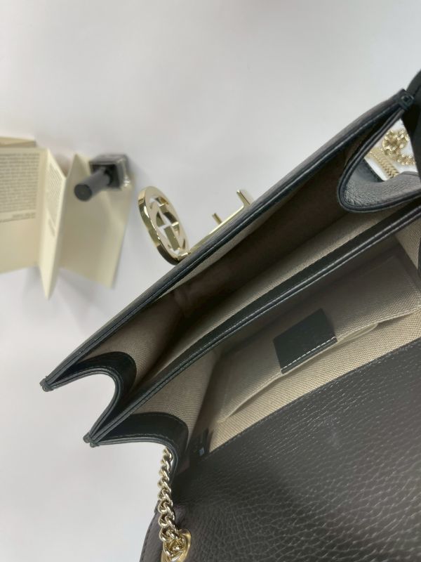 【分期0利率】GUCCI 雙G扣 荔枝牛皮雙層鍊條斜背包【95成】 