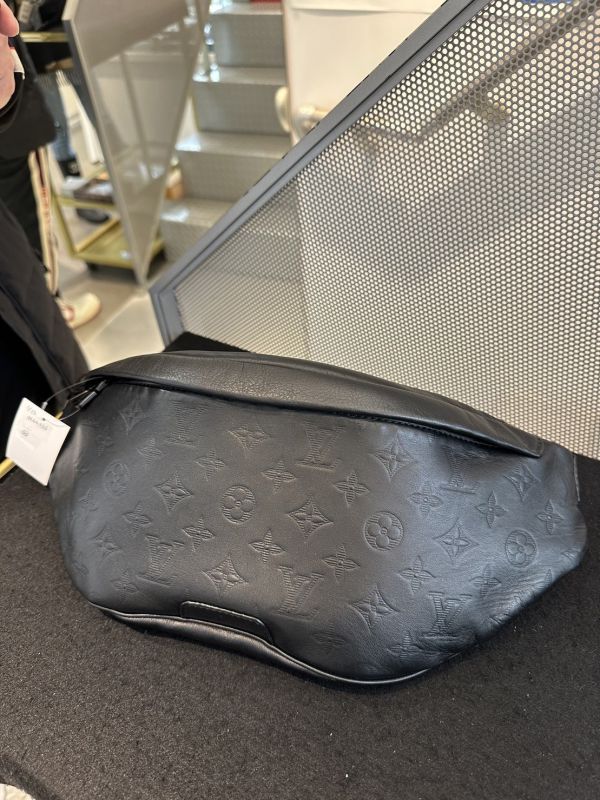 LV S 級腰包 LI 帥哥專屬賣場 