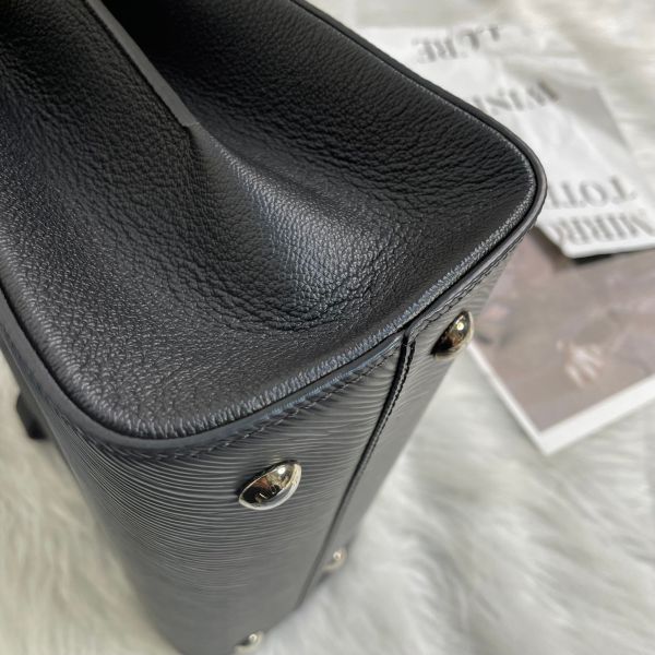 【9.9成新】【12期0利率】 LV  TWIST TOTE EPI黑 