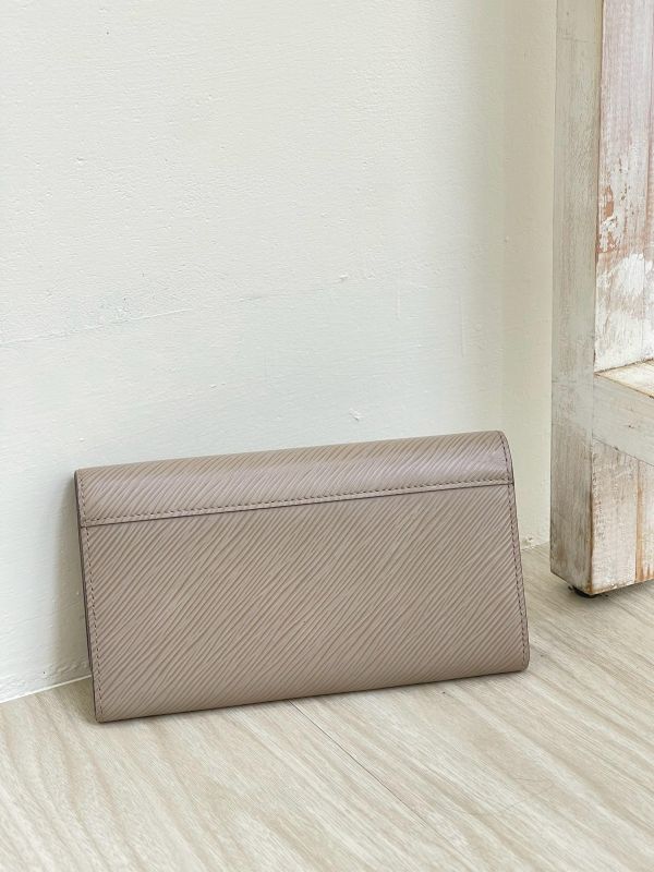 【9成新】LV  Twist 錢包 