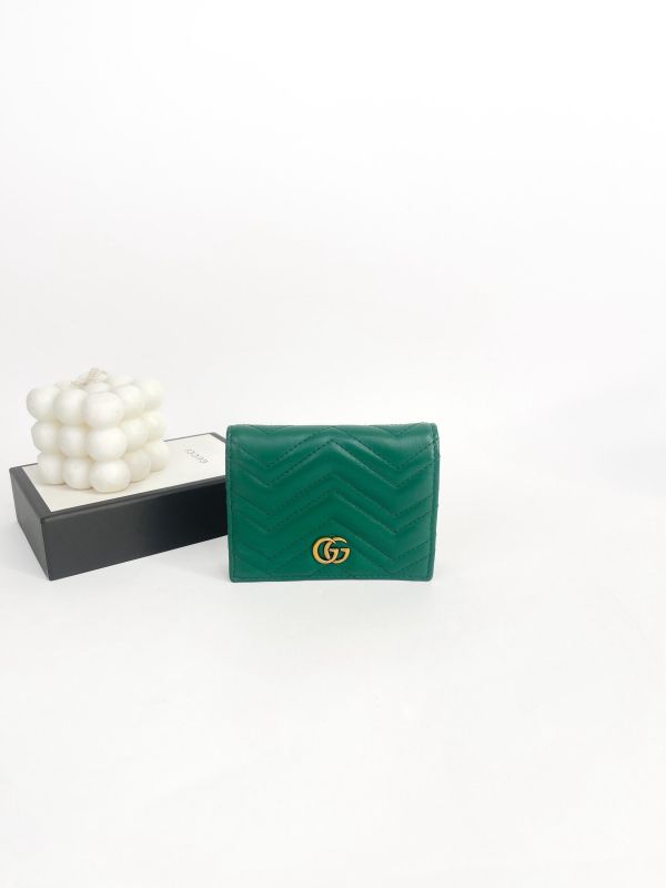 【9成新】GUCCI Marmont 愛心兩摺拉鍊零錢袋短夾 