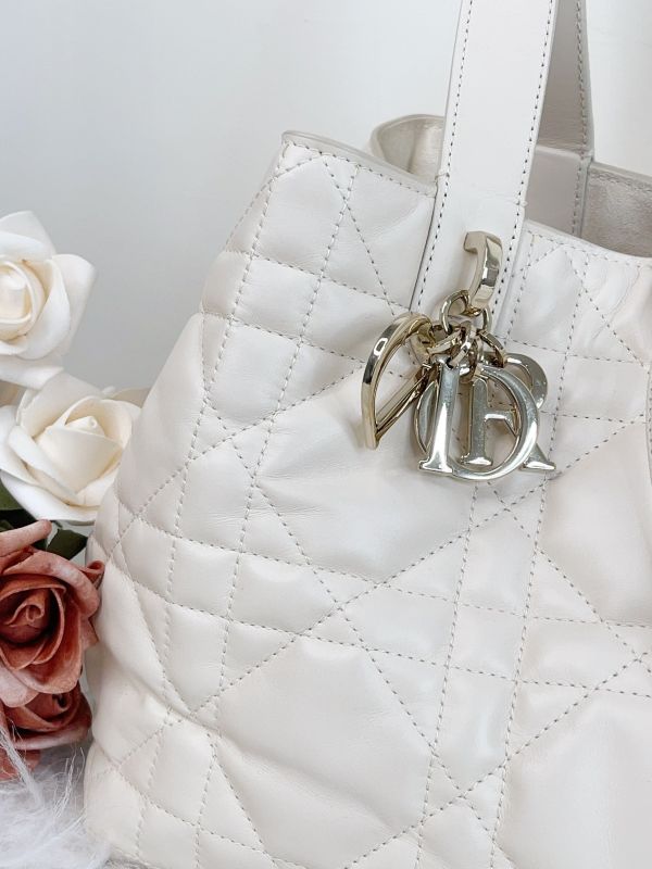【分期0利率】DIOR Toujours 中型手提包【9成新】 