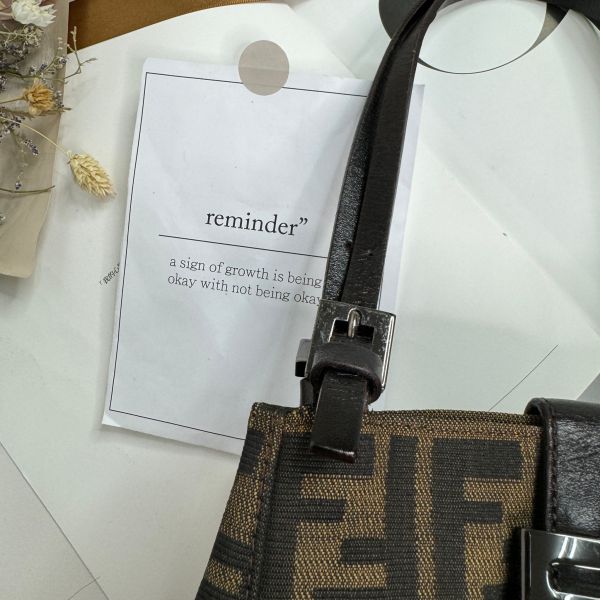 【12期0利率】FENDI老花腋下包【85成新】 