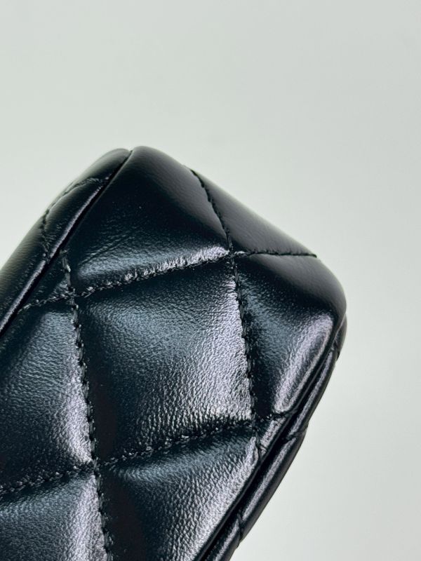 【分期0利率】CHANEL 23s 金屬HANDLE翻蓋鍊包 【99成新】