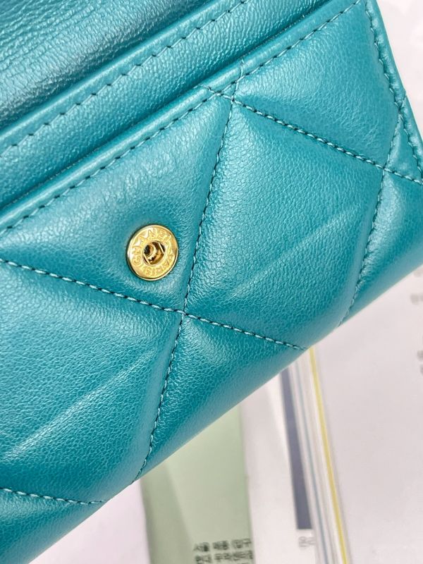 【分期0利率】CHANEL 19口蓋卡包【9成新】 