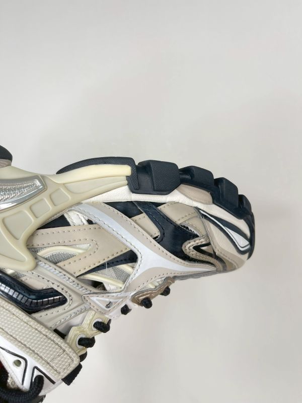 【分期0利率】BALENCIAGA TRACK2 老爹鞋 JP24 【99成新】 