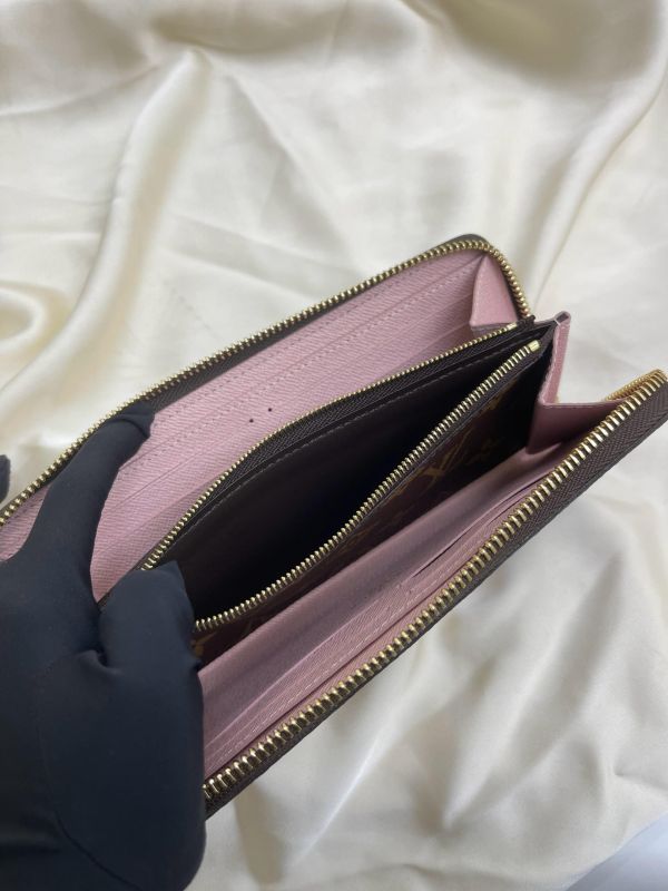 【95成新】 LV Clémence  長夾 粉 