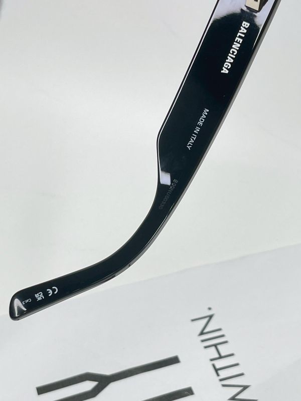 【9成新】BALENCIAGA 復古方形墨鏡 