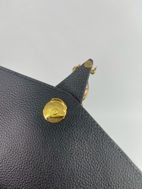 【95成新】VERSACE Virtus 肩背包 