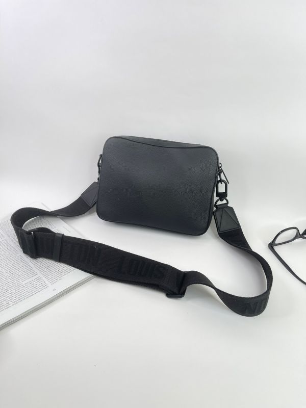 【分期0利率】LV Fastline 郵差包【9成新】 