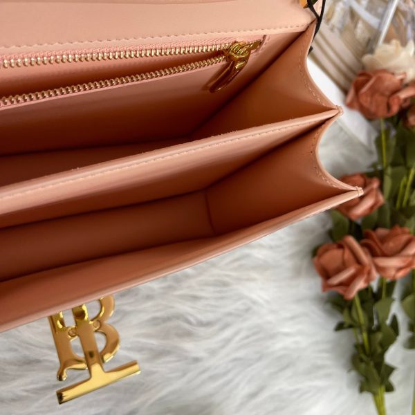 【9.9成新】【12期0利率】TB 小號專屬別皮革鎖識扣包 豆腐包 