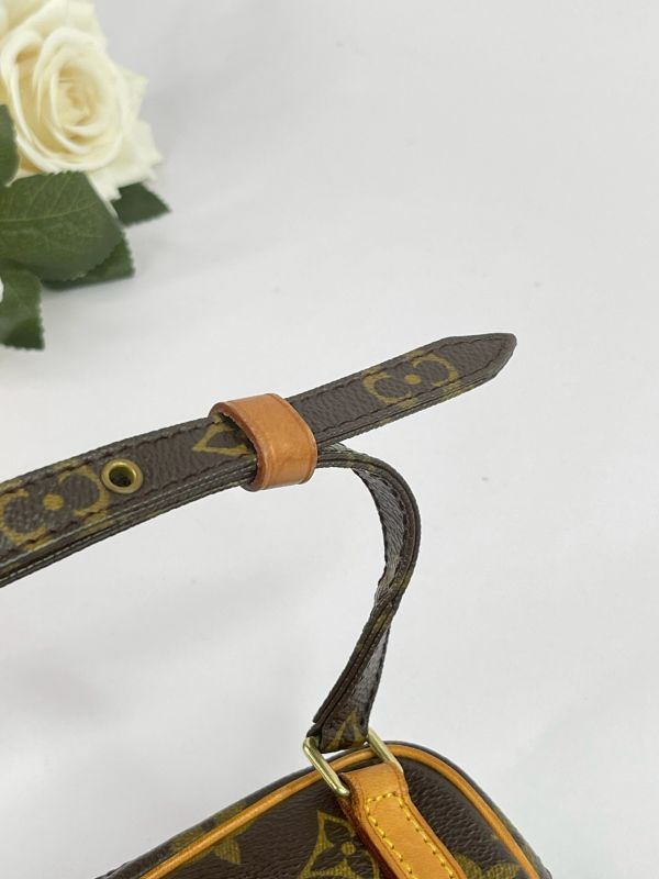 【分期0利率】LV Pochette Marly 橫版手機包【9成新】 