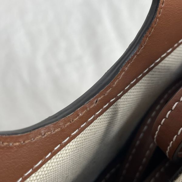 【95成新】【12期0利率】BURBERRY  Pocket 字母帆布拼接小牛皮MICRO斜背包 