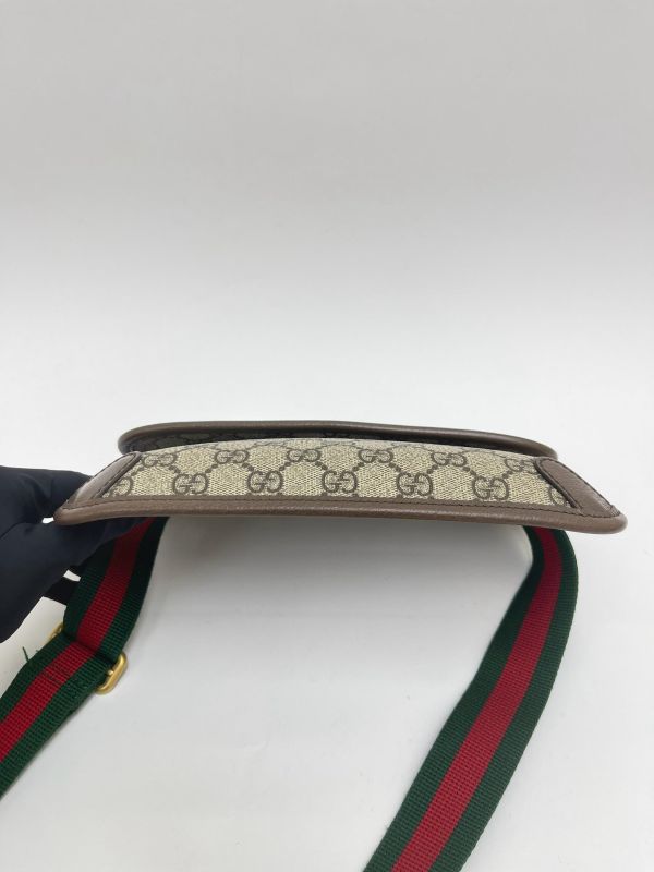 【95成新】GUCCI Supreme虎頭胸包 