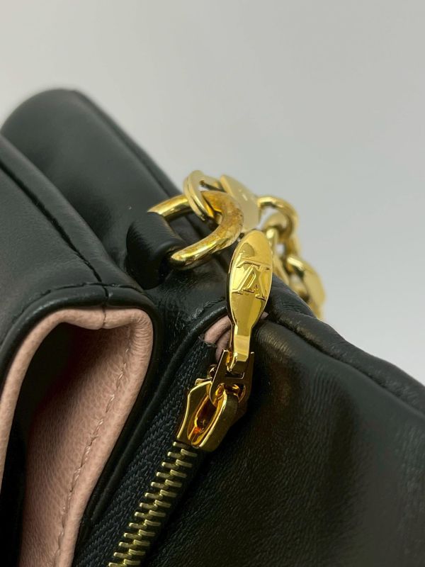 【99成新】LV Pochette Coussin 