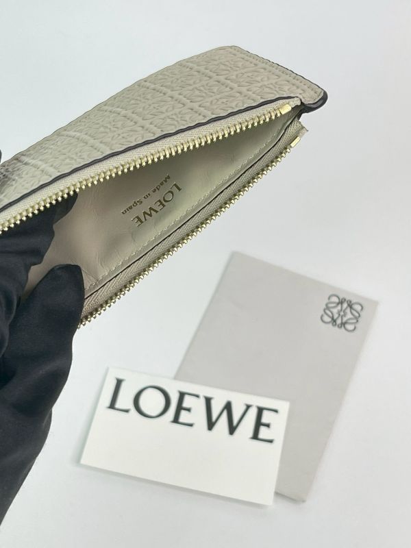 【分期0利率】LOEWE  壓紋零錢卡包【未使用閒置品】