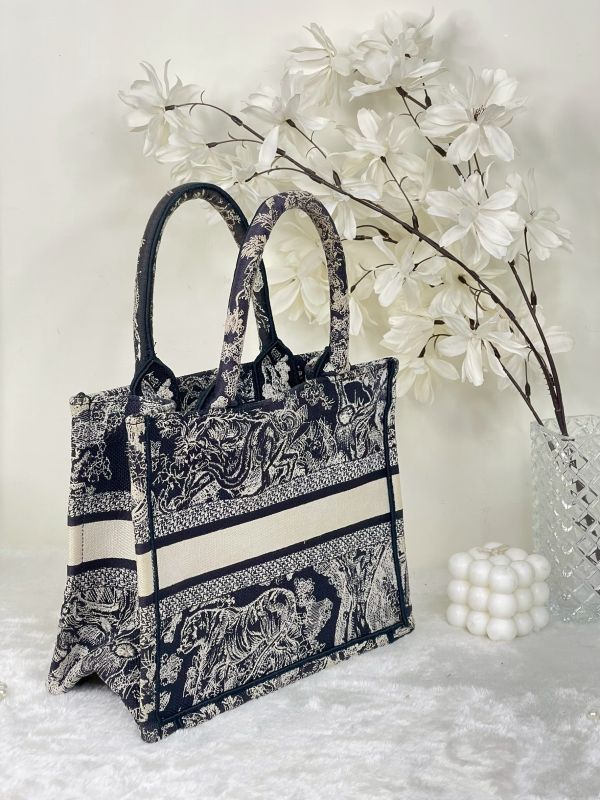 【分期0利率】DIOR BOOK TOTE 小型托特包【95成新】 