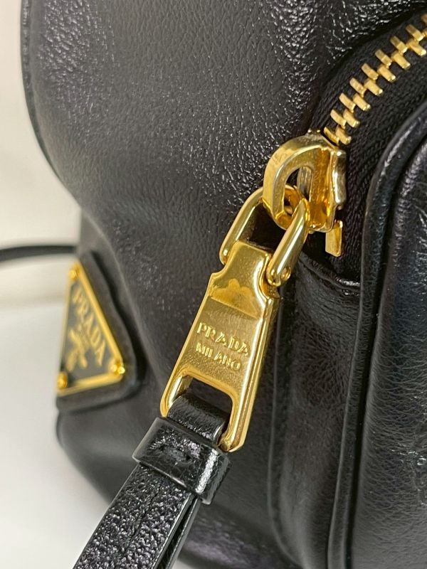 【分期0利率】PRADA 皮革水桶包【未使用閒置品】 