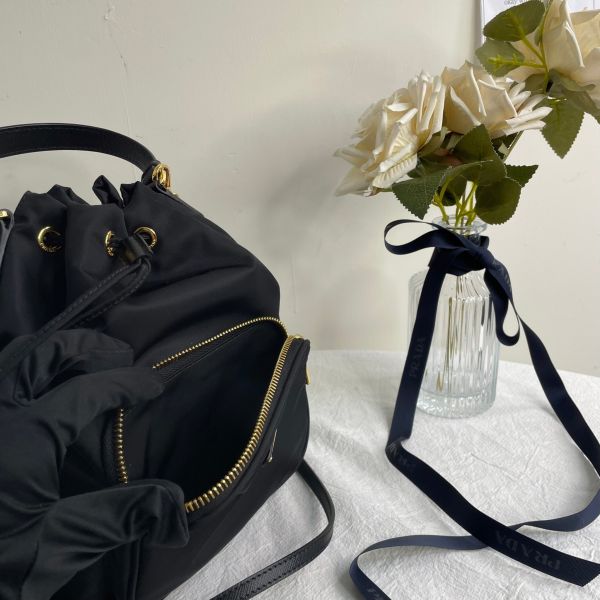 【12期0利率】Prada Duet Re-Nylon 水桶袋【全新閒置品 