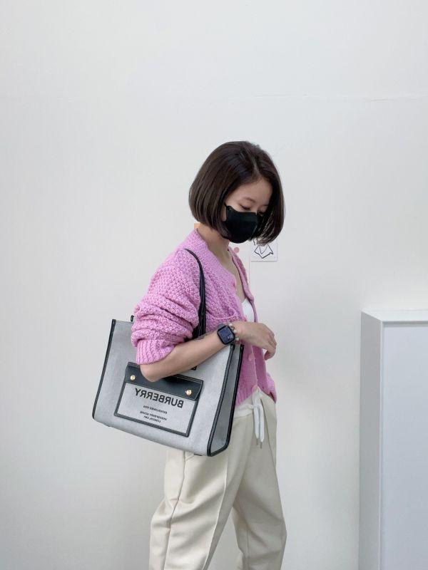 【未使用閒置品】BURBERRY Freya小號雙色帆布皮革芙雷雅托特包 