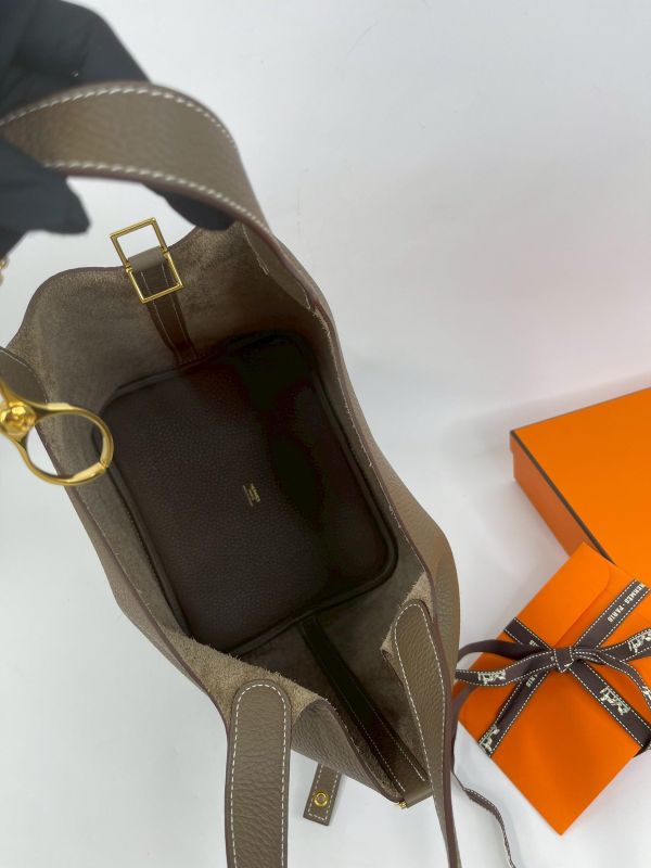 【99成新】HERMES PICOTIN 22 