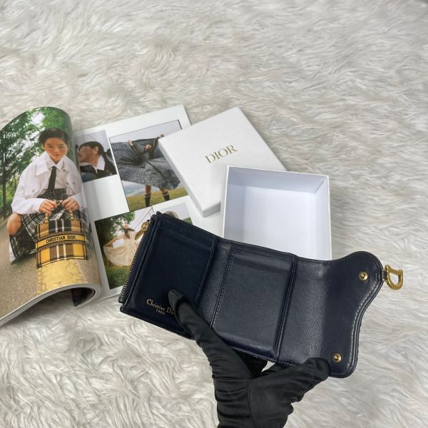 【12期0利率】DIOR SADDLE LOTUS 老花三折短夾【21年1月台灣購證】【9成新】 