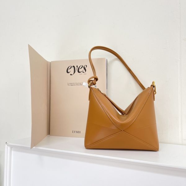 【12期0利率】LOEWE PUZZLE FOLD POUCH  沙色【99成新】 