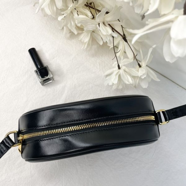 【分期0利率】CELINE CUIR TRIOMPHE OVAL 皮革大月餅包【9成新】 