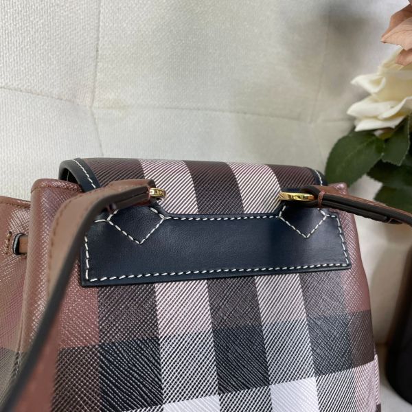 【12期0利率】【全新品】BURBERRY 經典格紋PVC後背包【現金價33500】 