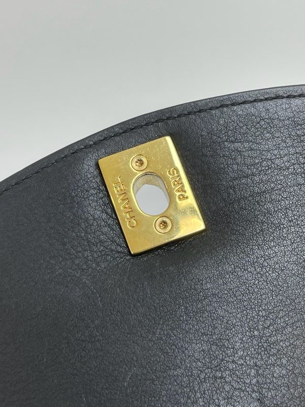 【9成新】CHANEL 菱格紋馬鞍胸腰包 