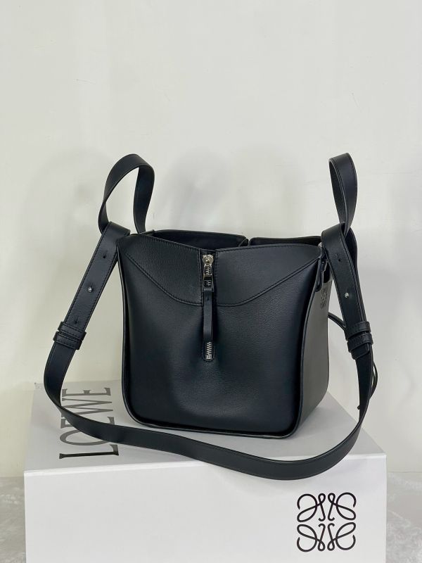 【分期0利率】LOEWE Compact Hammock 吊床包【未使用閒置品】 