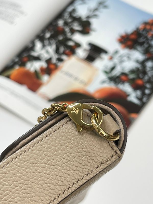 【分期0利率】LV Félicie Pochette斑鳩灰 【95成新】 