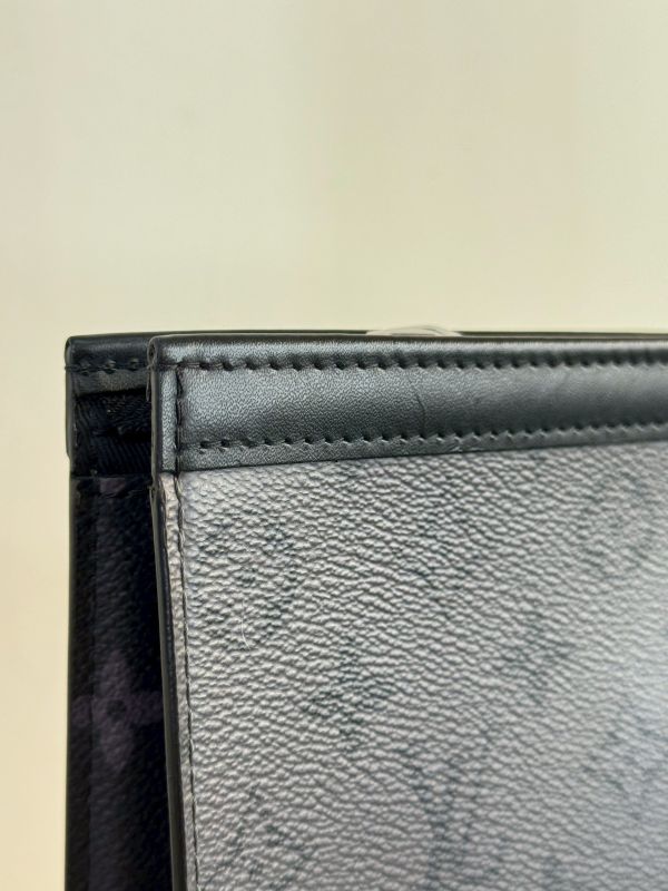 【分期0利率】LV Pochette Voyage MM 手拿包【9成新】 