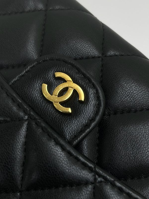 【9成新】CHANEL COCO 背面拉鍊三折短夾 