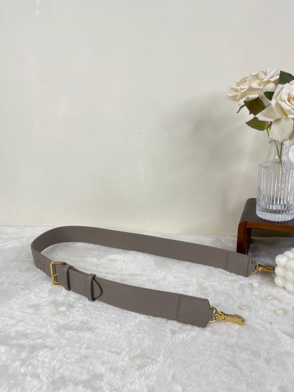 【分期0利率】BURBERRY BANNER MD 手提肩背兩用包 【95成新】 