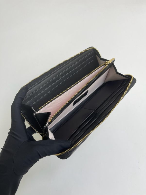 【全新品】CHANEL 26A 蘋果琺瑯拉鍊長夾 