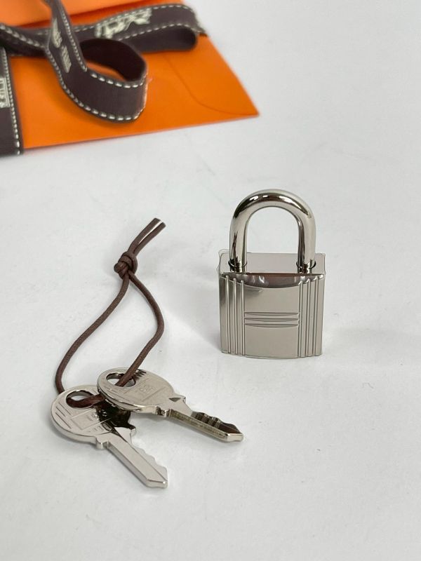 【全新品】HERMES PICOTIN 22 