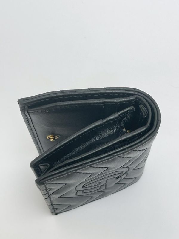 【9成新】GUCCI Marmont 愛心兩摺拉鍊零錢袋短夾 