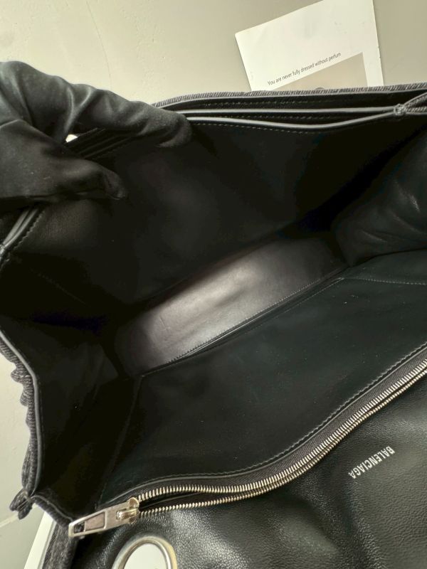 【分期0利率】BALENCIAGA CRUSH 绗縫牛仔沙漏包 中號【99成新】 