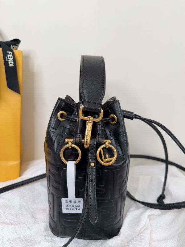 【分期0利率】FENDI Mon Tresor迷你水桶包【9成新】 