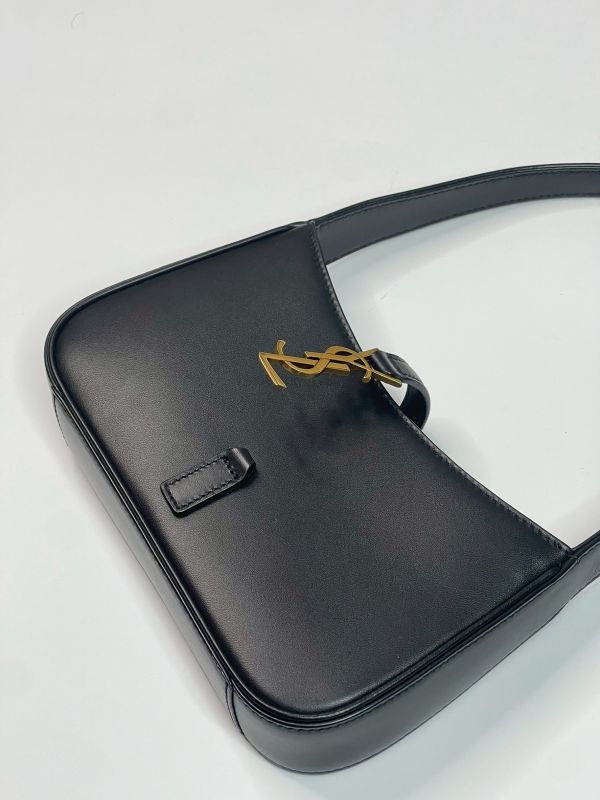 【99成新】YSL le 5 à 7滑面 