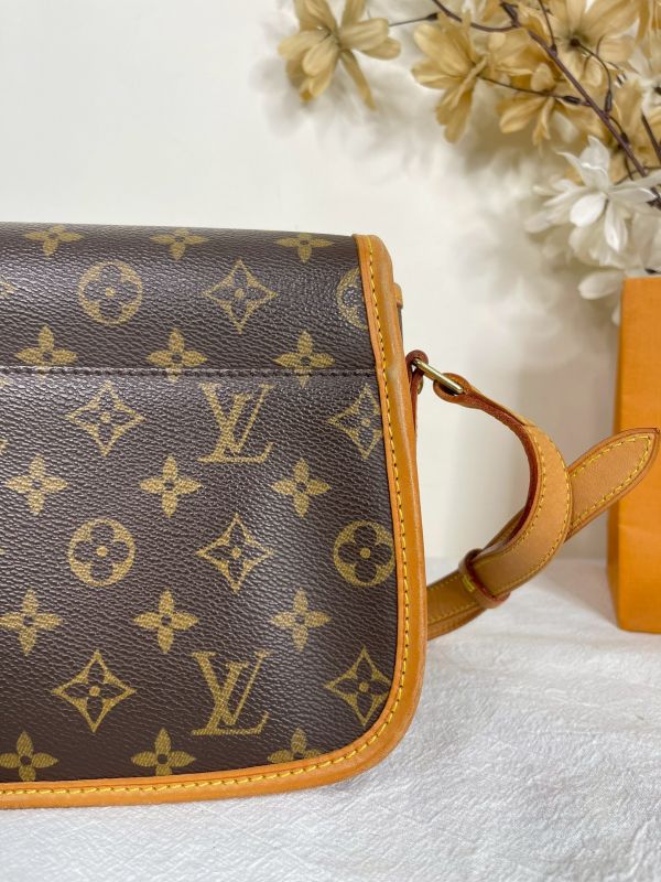 【分期0利率】LV VINTAGE 老花法棍包【9成新】 