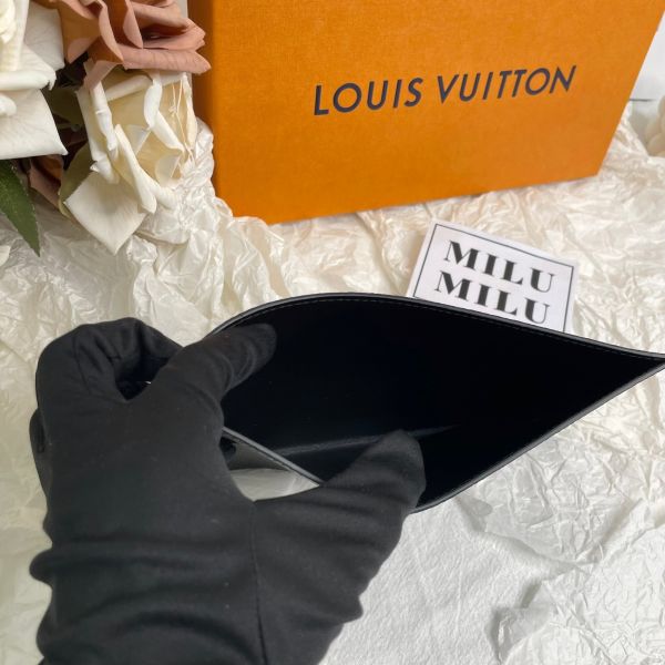 【9.9成新】【12期0利率】LV 對皮革比色子母三合一黑/奶字-舊款，非絨布 