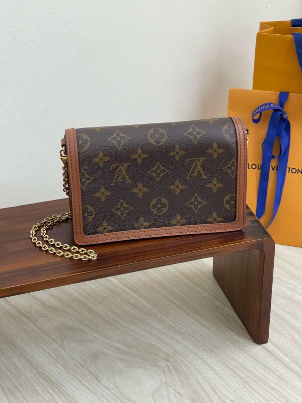 【9成新】LV Dauphine 鏈帶錢包 
