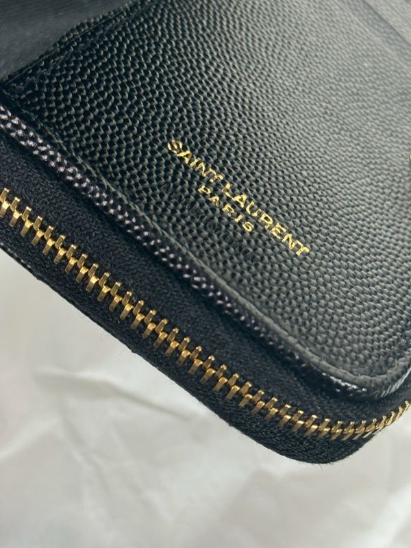 【分期0利率】YSL 魚子醬衍縫拉鍊對折 6 卡零錢袋短夾【未使用閒置品】 